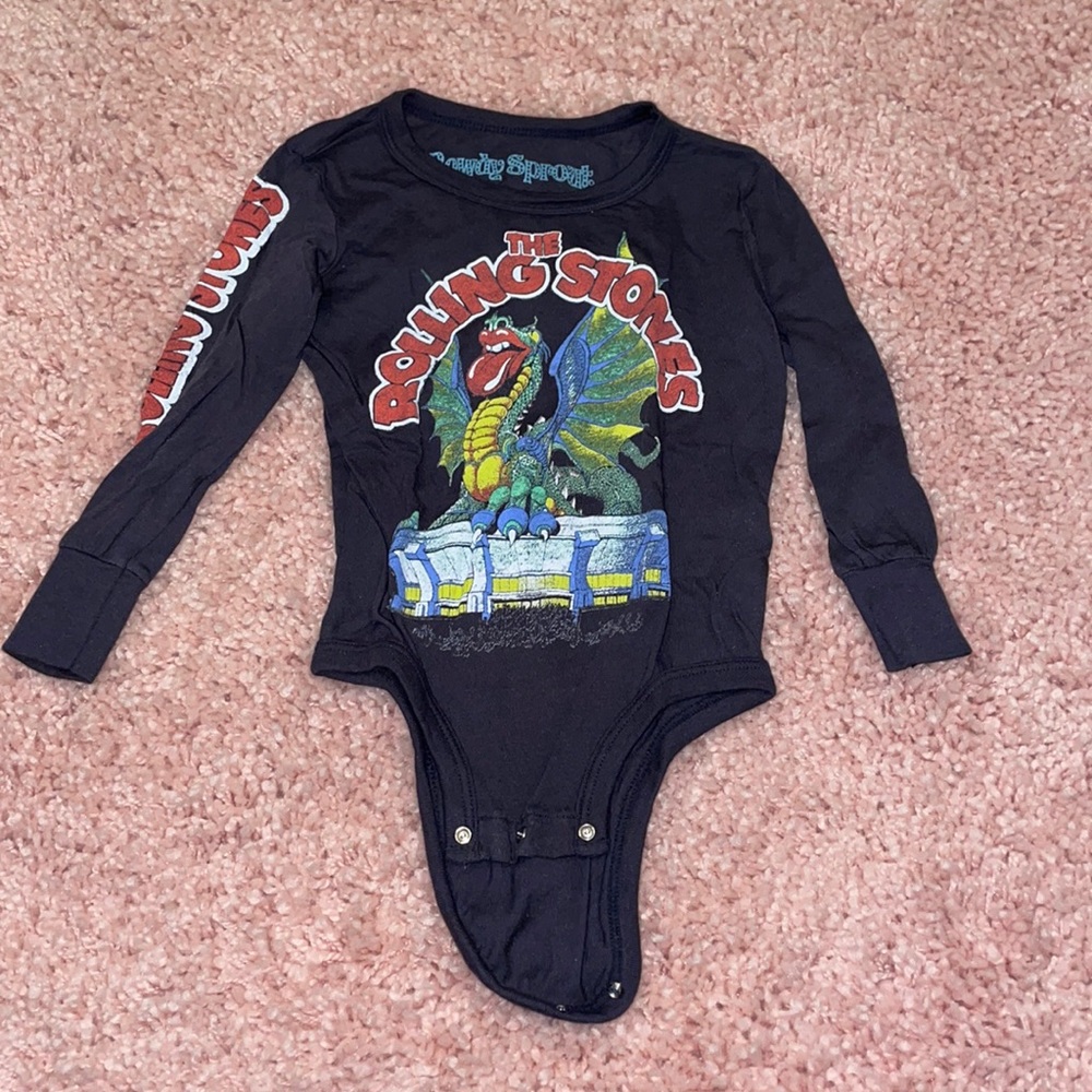 WORN ONCE ROWDY SPROUT ROLLING STONES DRAGON LONG SLEEVED ONESIE 3-6 MONTHS